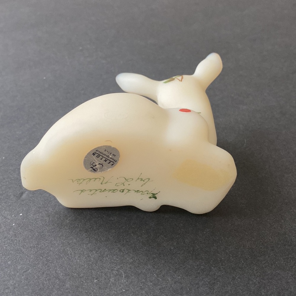 Vintage Fenton Deer Twining Ivory Satin Glass Christmas Hand Painted Gold Collar - Picture 5 of 9